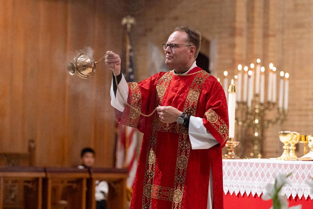 New bishop tells confirmation candidates: ‘Let other people follow you ...