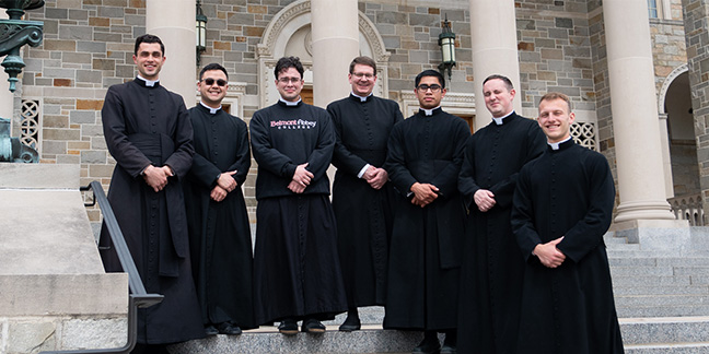 Siete hombres serán ordenados sacerdotes para la Diócesis de Charlotte