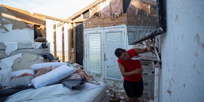 070924 Beryl hurricane Texas